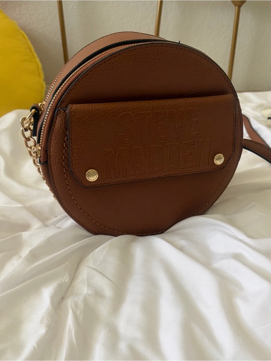 Steve Madden Handbags - Steve Madden Brown Round Crossbody Bag with Front Pocket